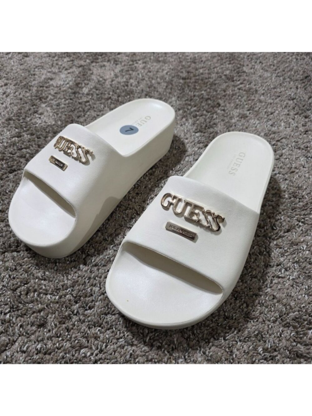 GUESS WGSwings-R Womens White Gold Logo Platform Wedge Slides Size 7M